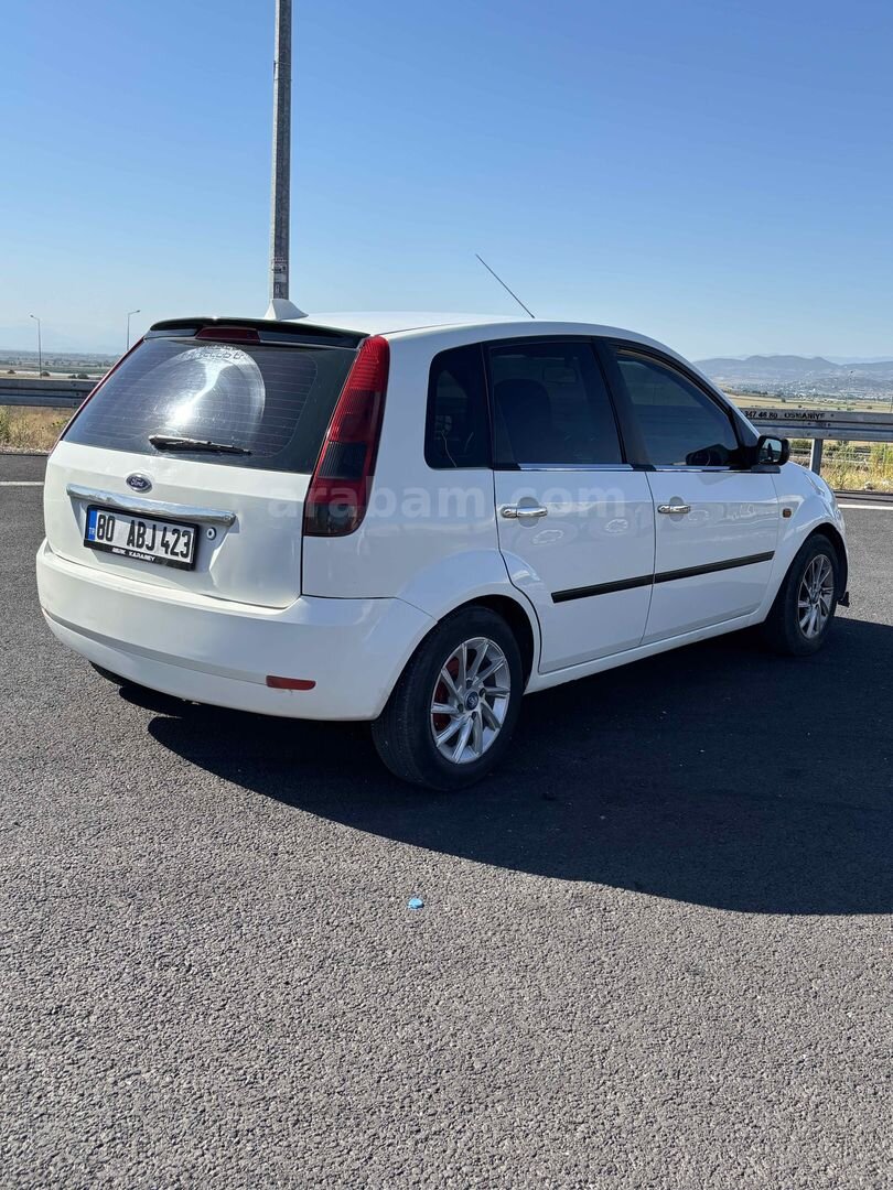 Sahibinden Ford Fiesta 1.4 Comfort 2005 Model Osmaniye 371.000 km Beyaz 4
