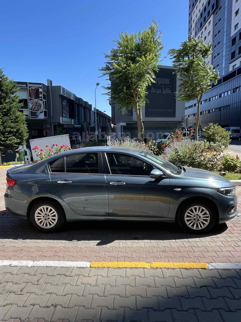 Sahibinden Fiat Egea 1.4 Fire Easy 2021 Model İstanbul 38.500 km Mavi (metalik) 3