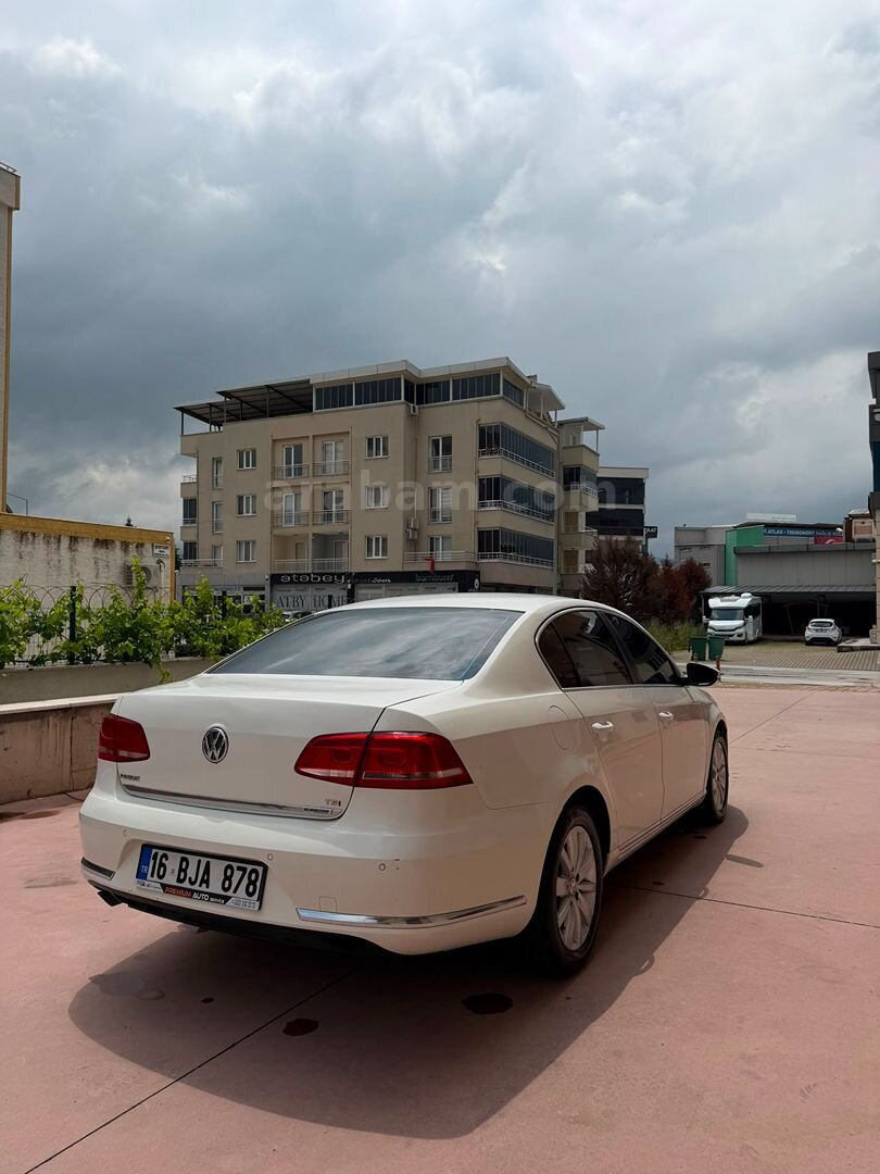 Sahibinden Volkswagen Passat 1.4 TSi BlueMotion Comfortline 2013 Model Bursa 219.000 km Beyaz 2