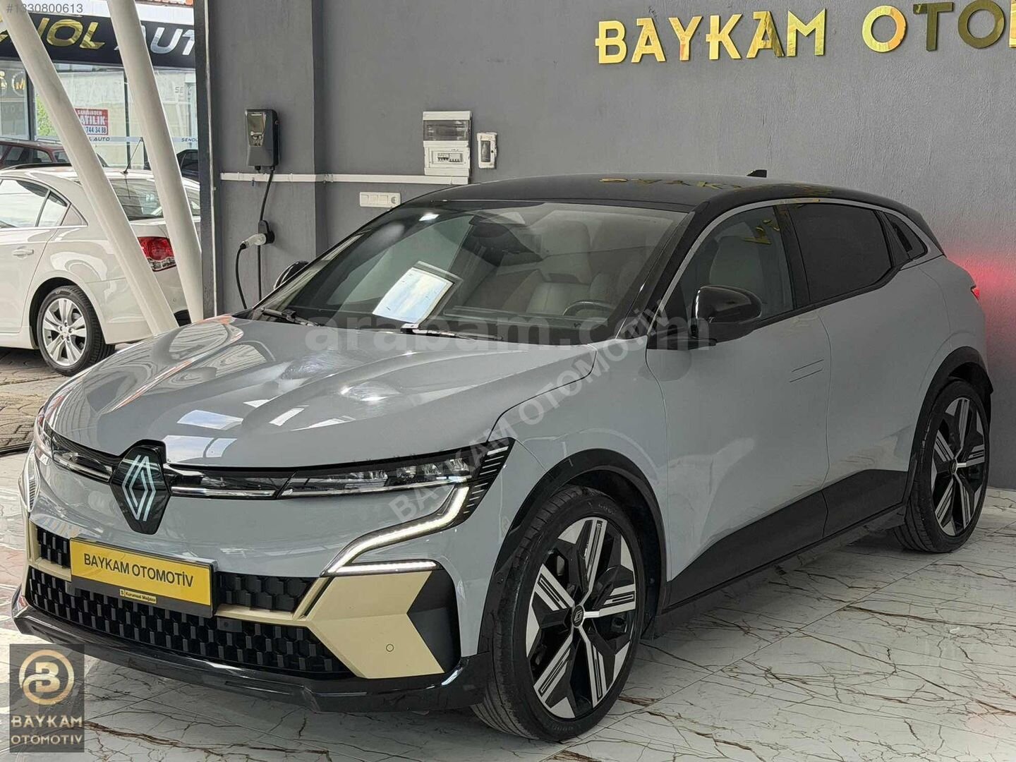 Galeriden Renault Megane E-Tech Iconic 2023 Model Isparta 66.000 km Gri 2