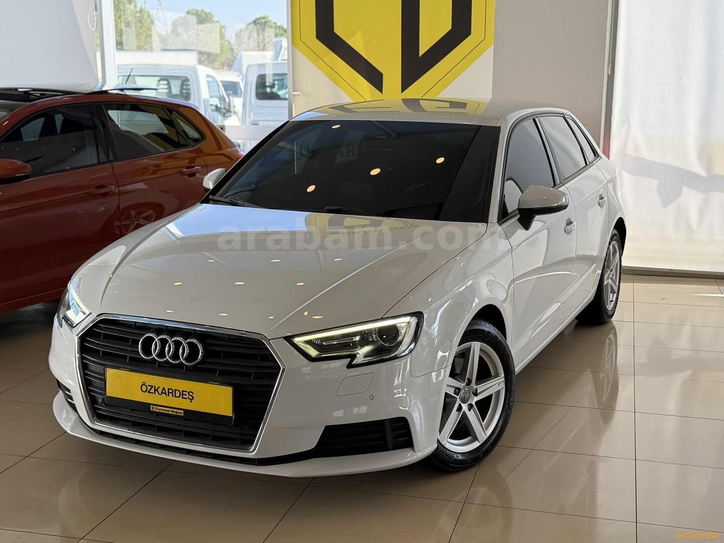 Galeriden Audi A3 Sportback 1.0 TFSI Dynamic 2018 Model Denizli 80.000 km Beyaz 1