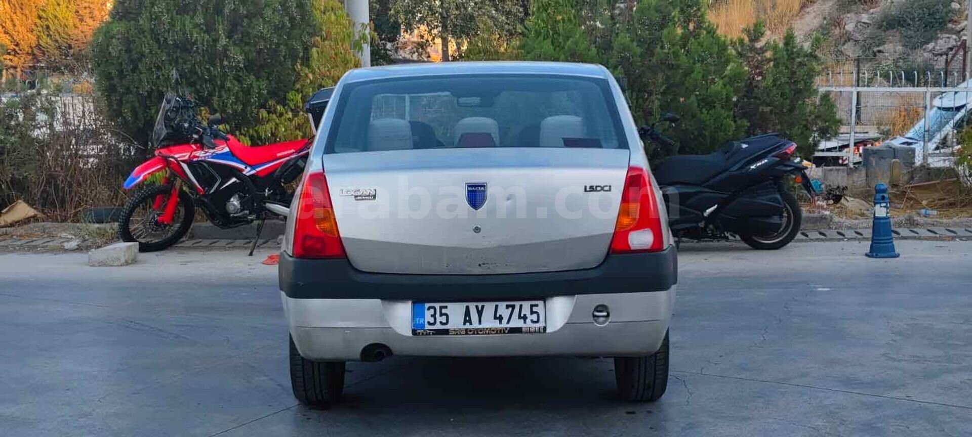 Sahibinden Dacia Logan 1.5 dCi Ambiance 2006 Model İzmir 223.000 km Gri 4