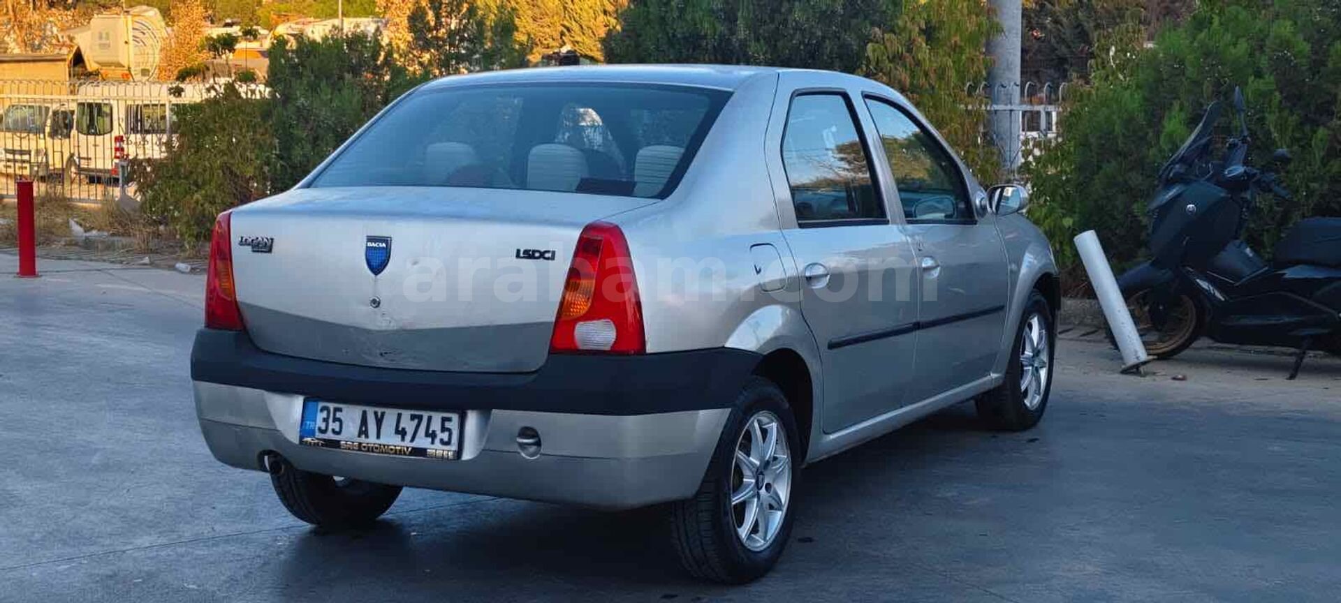 Sahibinden Dacia Logan 1.5 dCi Ambiance 2006 Model İzmir 223.000 km Gri 6