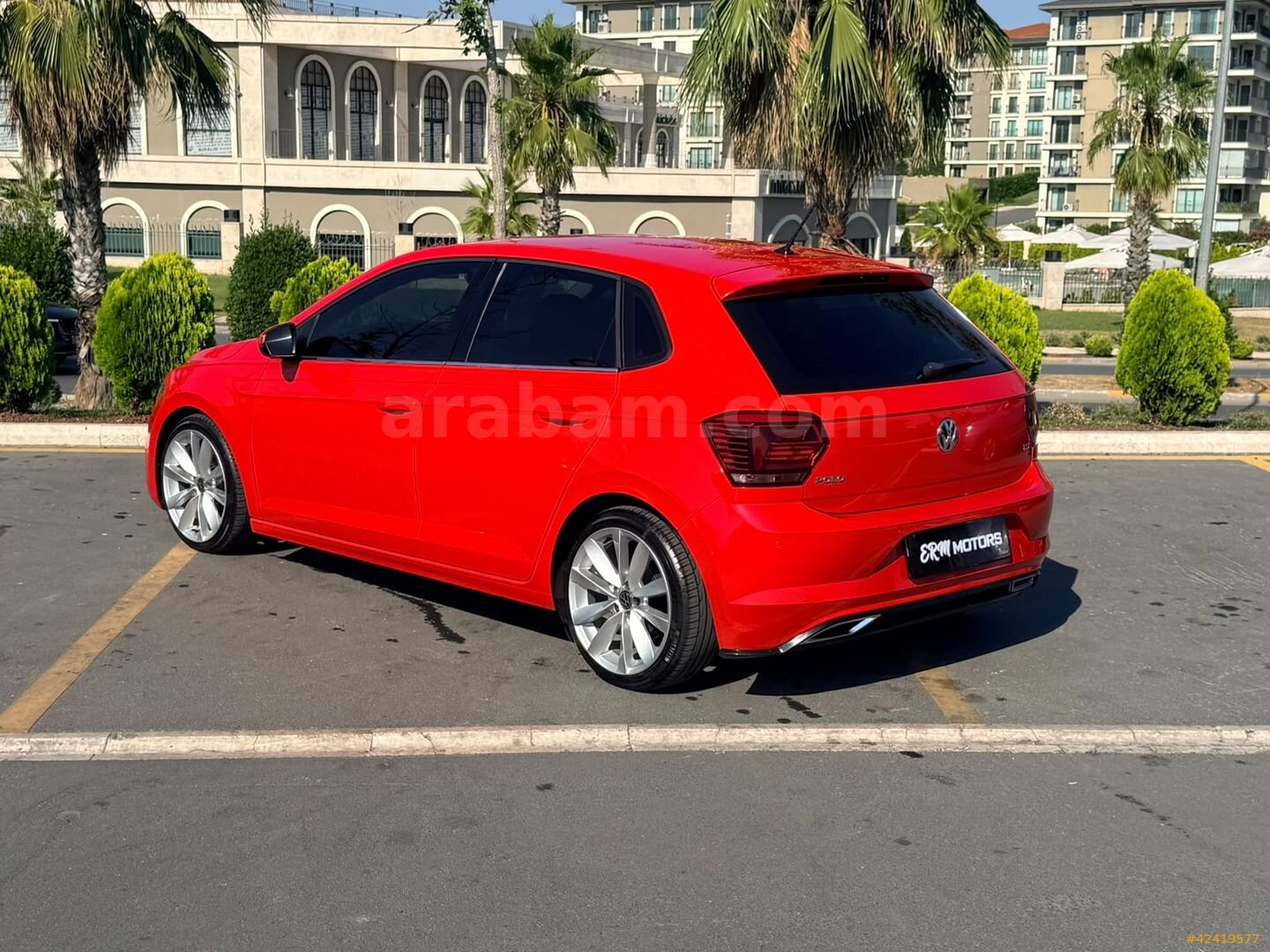 Galeriden Volkswagen Polo 1.0 TSi Comfortline 2017 Model İstanbul 190.000 km Kırmızı 4