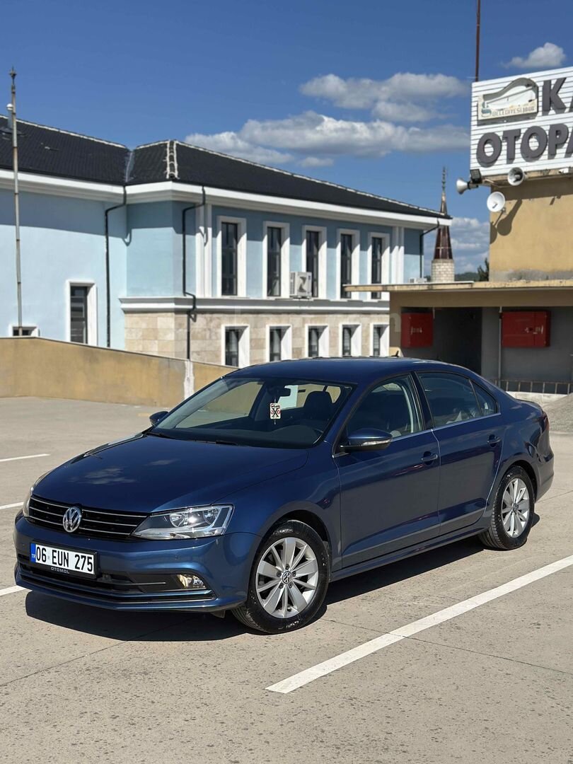 Sahibinden Volkswagen Jetta 1.4 TSi BlueMotion Comfortline 2017 Model Kütahya 87.000 km Mavi (metalik) 4