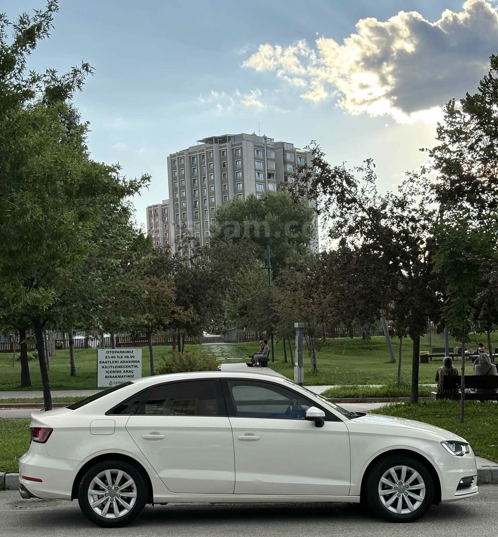 Sahibinden Audi A3 Sedan 1.6 TDI Attraction 2015 Model Ankara 202.000 km Beyaz 7