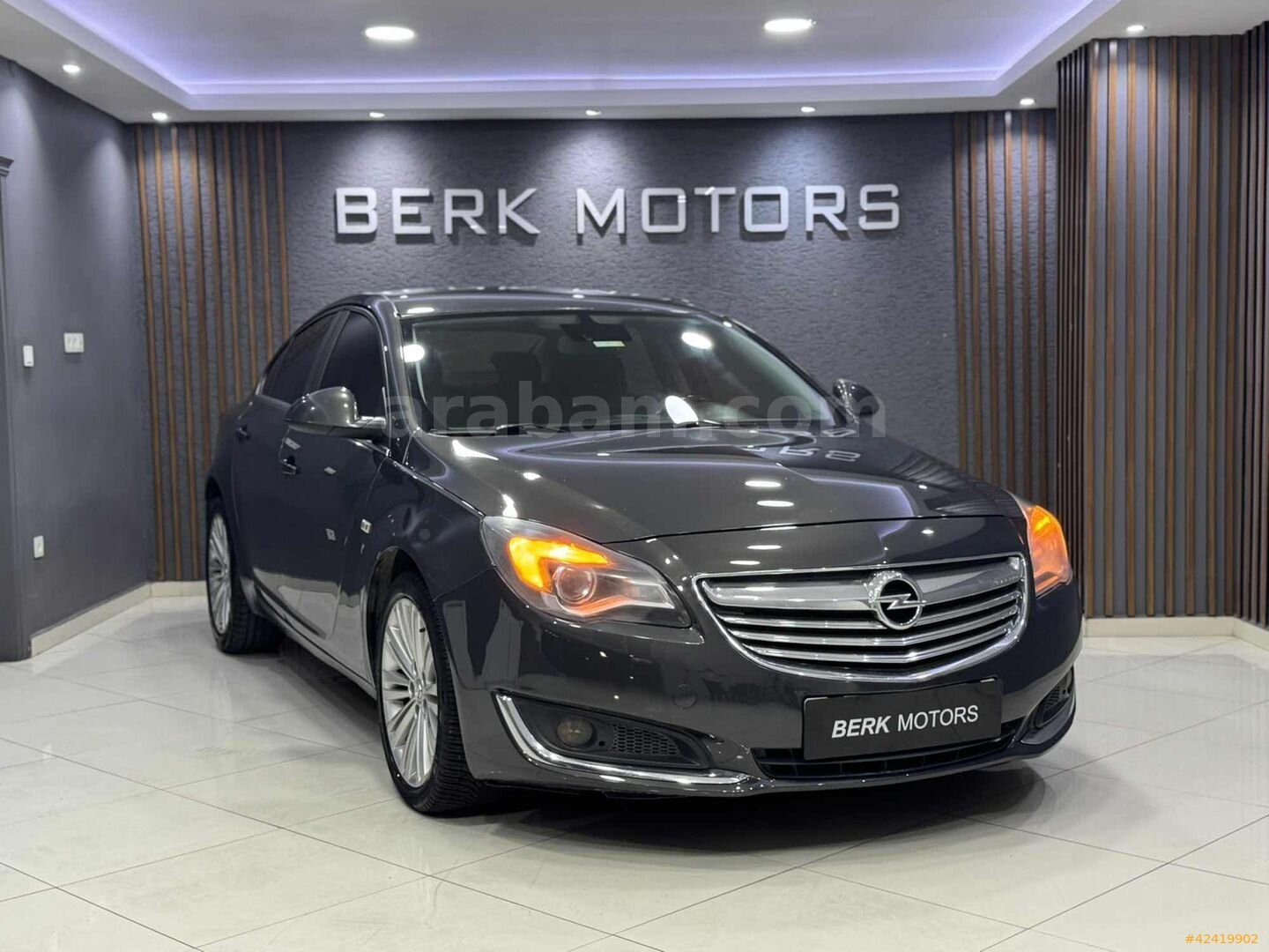 Galeriden Opel Insignia 2.0 CDTI Edition 2013 Model İstanbul 212.000 km Füme 1