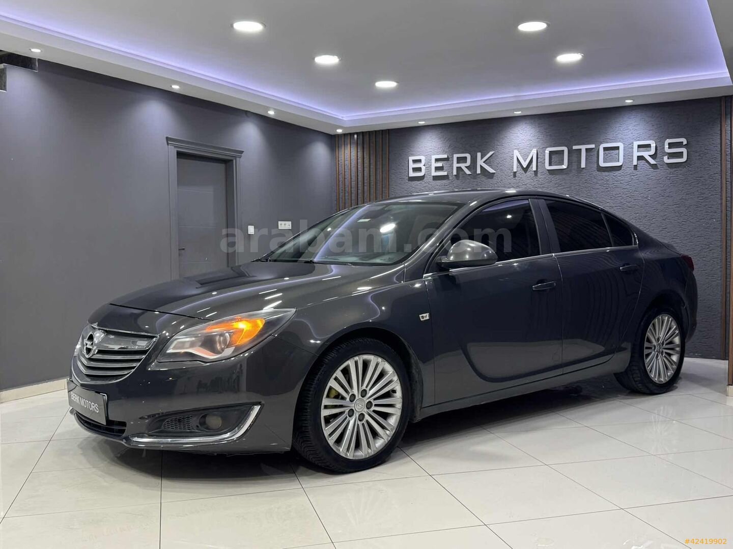 Galeriden Opel Insignia 2.0 CDTI Edition 2013 Model İstanbul 212.000 km Füme 7