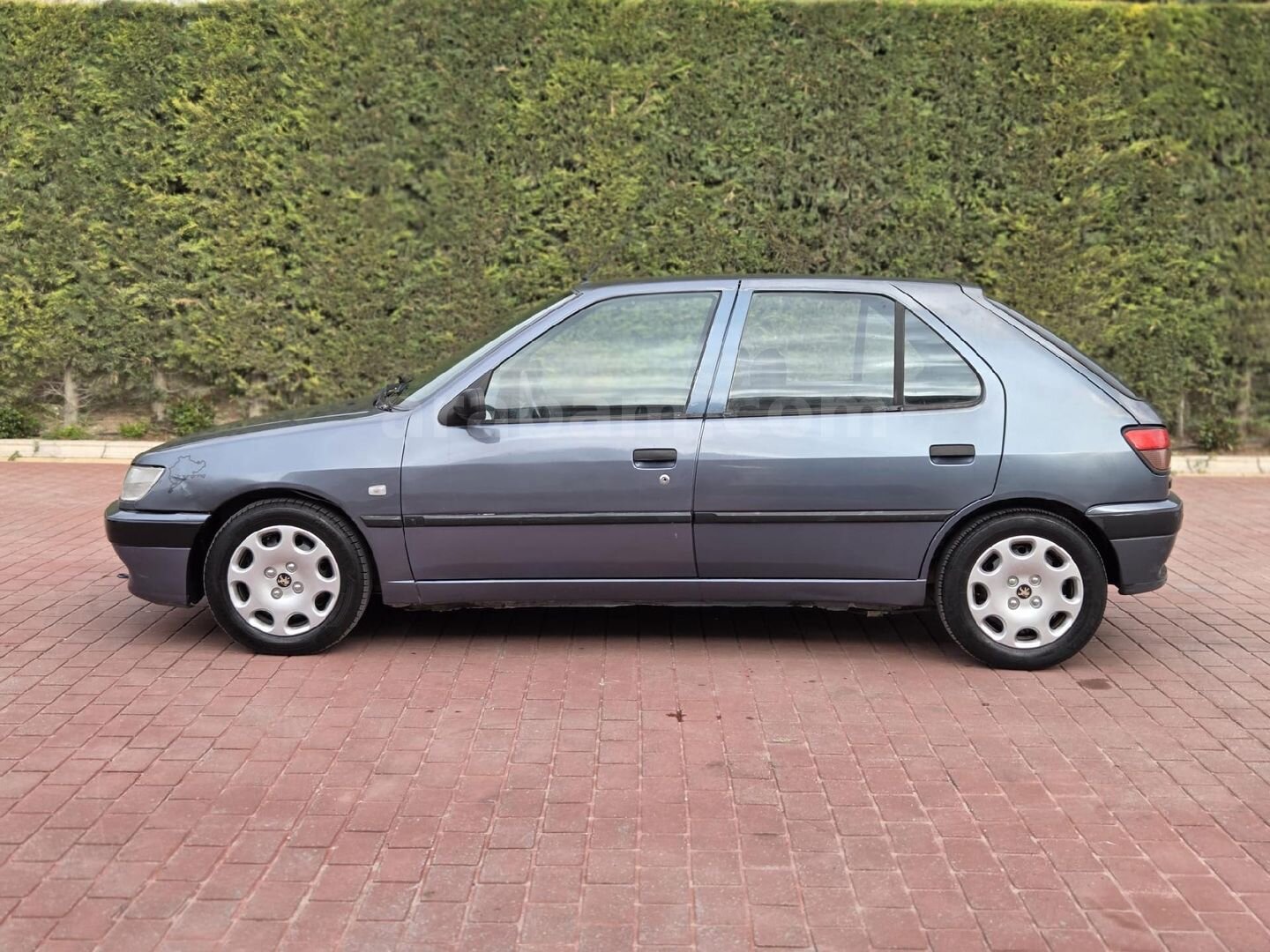 Sahibinden Peugeot 306 1.4 XR 1993 Model Eskişehir 249.000 km Mavi (metalik) 4