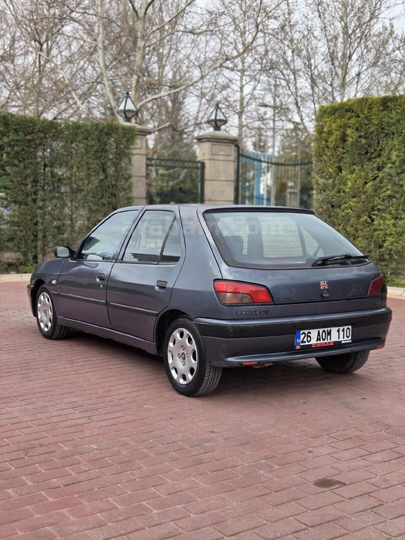 Sahibinden Peugeot 306 1.4 XR 1993 Model Eskişehir 249.000 km Mavi (metalik) 6