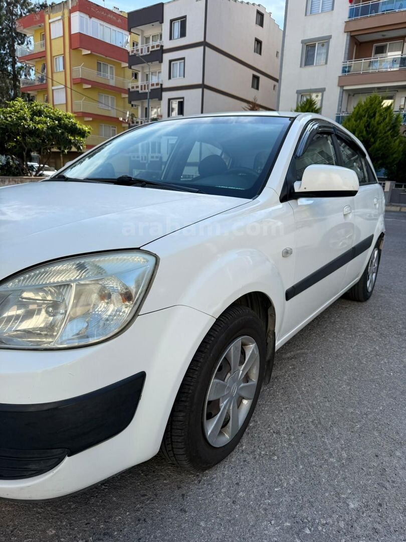 Sahibinden Kia Rio 1.5 CRDi EX Comfort 2007 Model İzmir 351.000 km Beyaz 6
