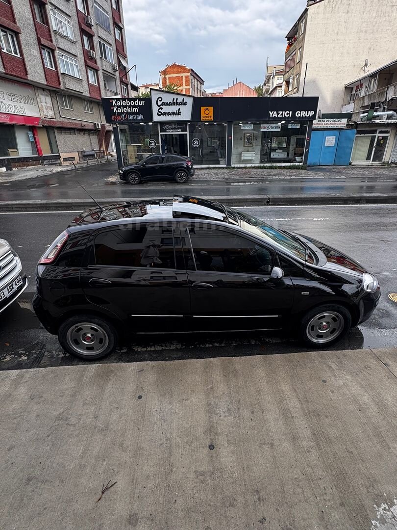 Sahibinden Fiat Punto EVO 1.3 Multijet Dynamic 2011 Model İstanbul 278.000 km Siyah 2