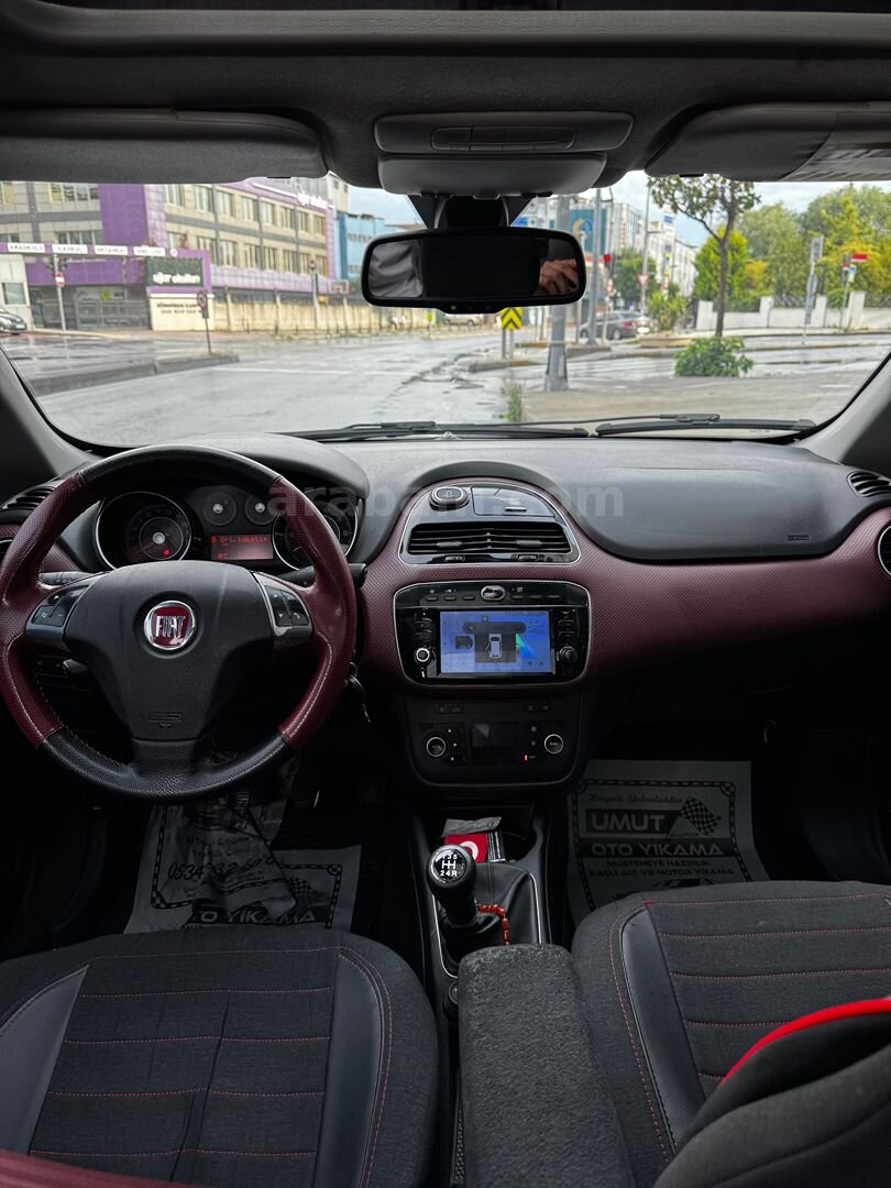 Sahibinden Fiat Punto EVO 1.3 Multijet Dynamic 2011 Model İstanbul 278.000 km Siyah 4
