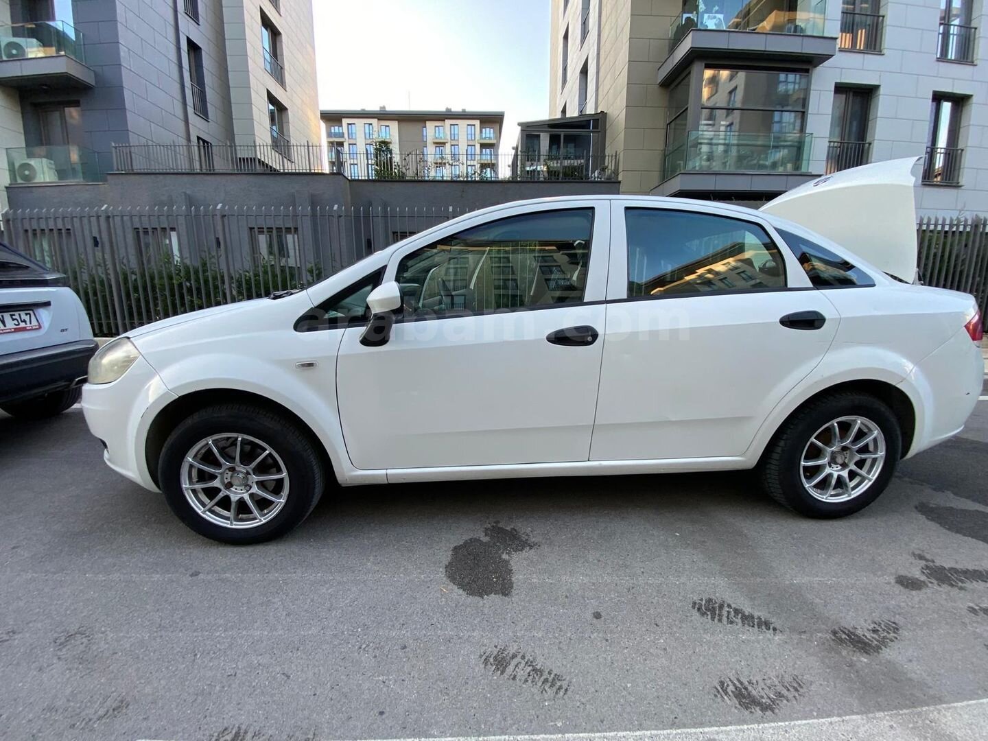 Sahibinden Fiat Linea 1.4 Fire Active 2008 Model İstanbul 297.000 km Beyaz 4