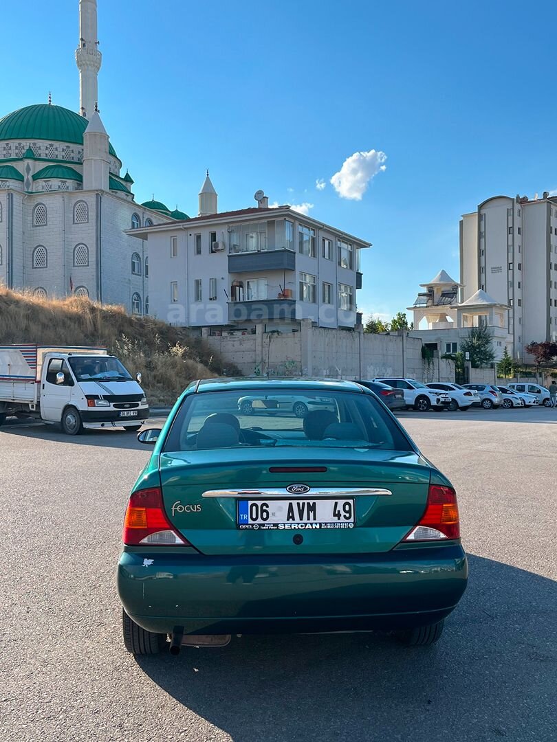 Sahibinden Ford Focus 1.6 Ghia 2000 Model Ankara 326.000 km Yeşil 5