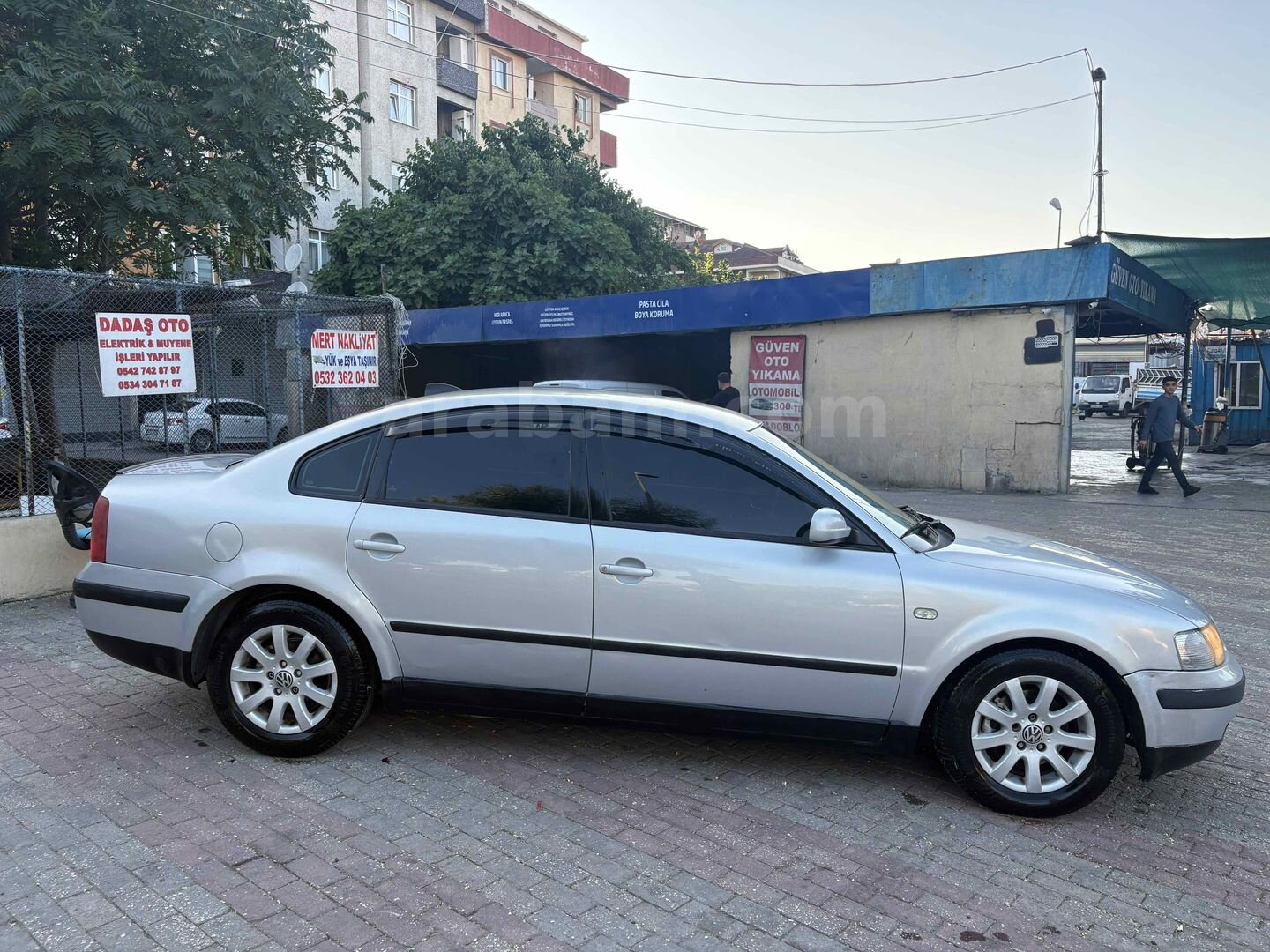 Galeriden Volkswagen Passat 1.8 Comfortline 2000 Model İstanbul 445.000 km Gri 6