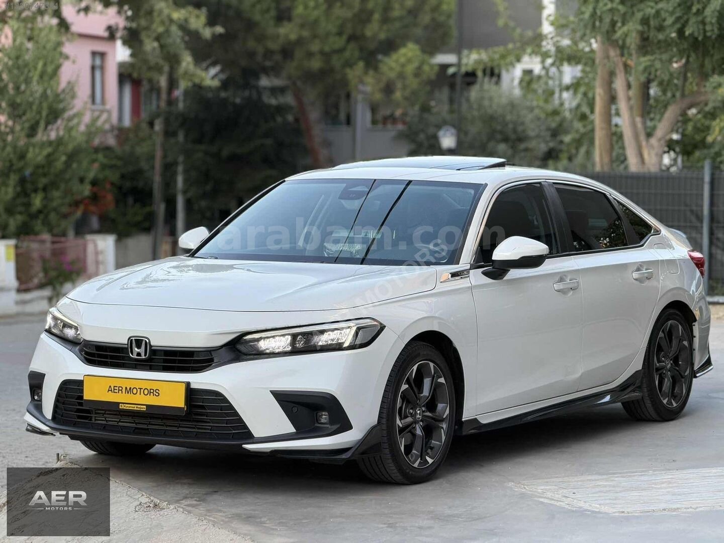 Galeriden Honda Civic 1.5 i-VTEC Eco Executive Plus 2023 Model Tekirdağ 30.000 km Beyaz 3