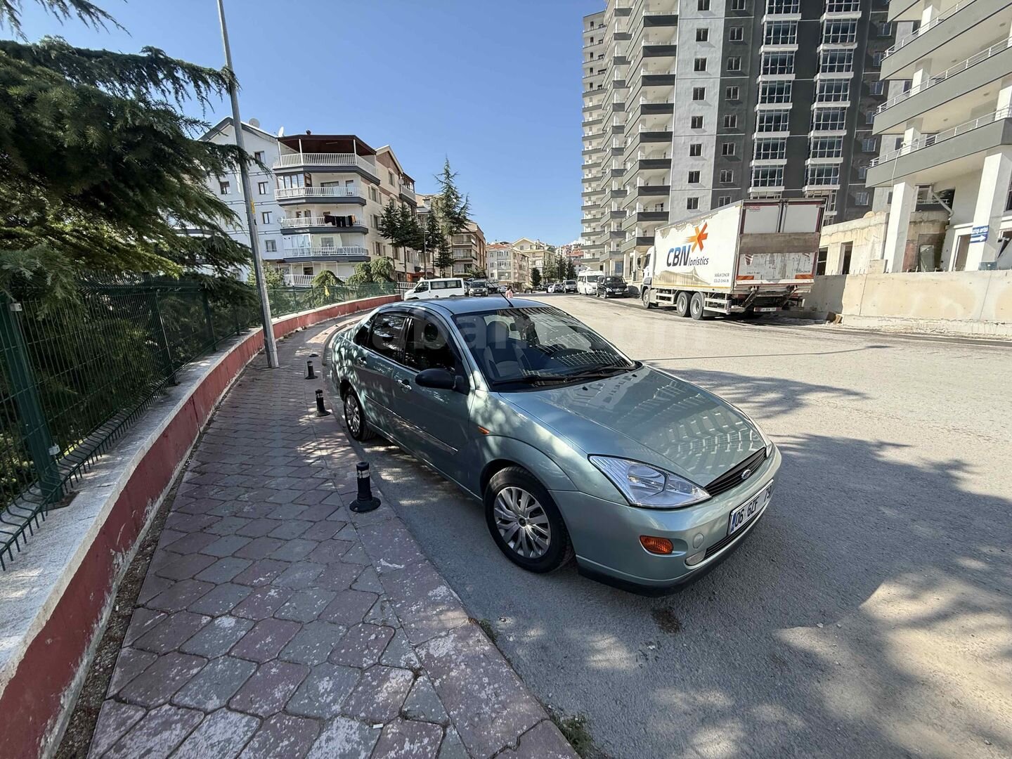 Sahibinden Ford Focus 1.6 Ambiente 1999 Model Ankara 260.000 km Yeşil (metalik) 5