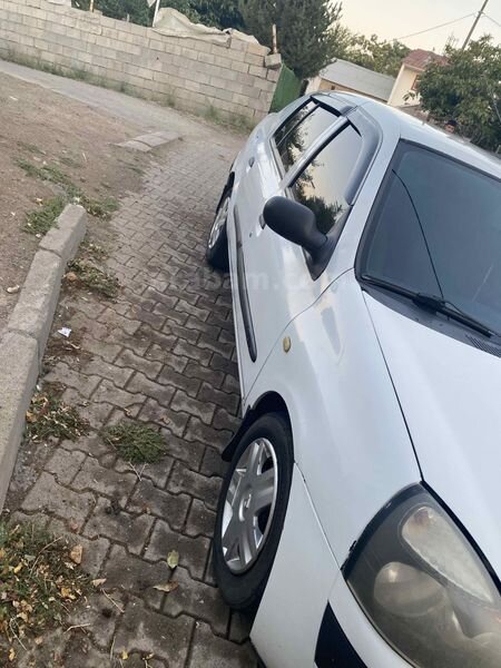 Sahibinden Renault Clio 1.4 Alize 2005 Model Bingöl 237.000 km Beyaz