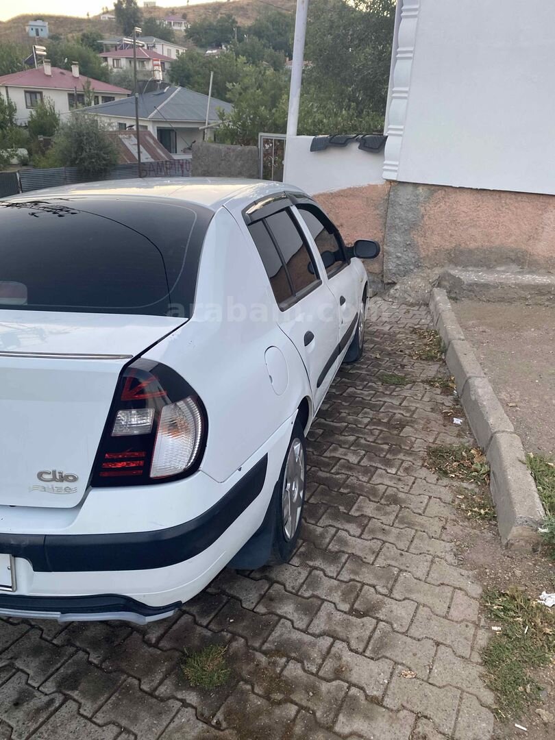 Sahibinden Renault Clio 1.4 Alize 2005 Model Bingöl 237.000 km Beyaz 4