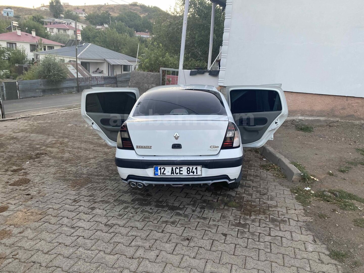 Sahibinden Renault Clio 1.4 Alize 2005 Model Bingöl 237.000 km Beyaz 6