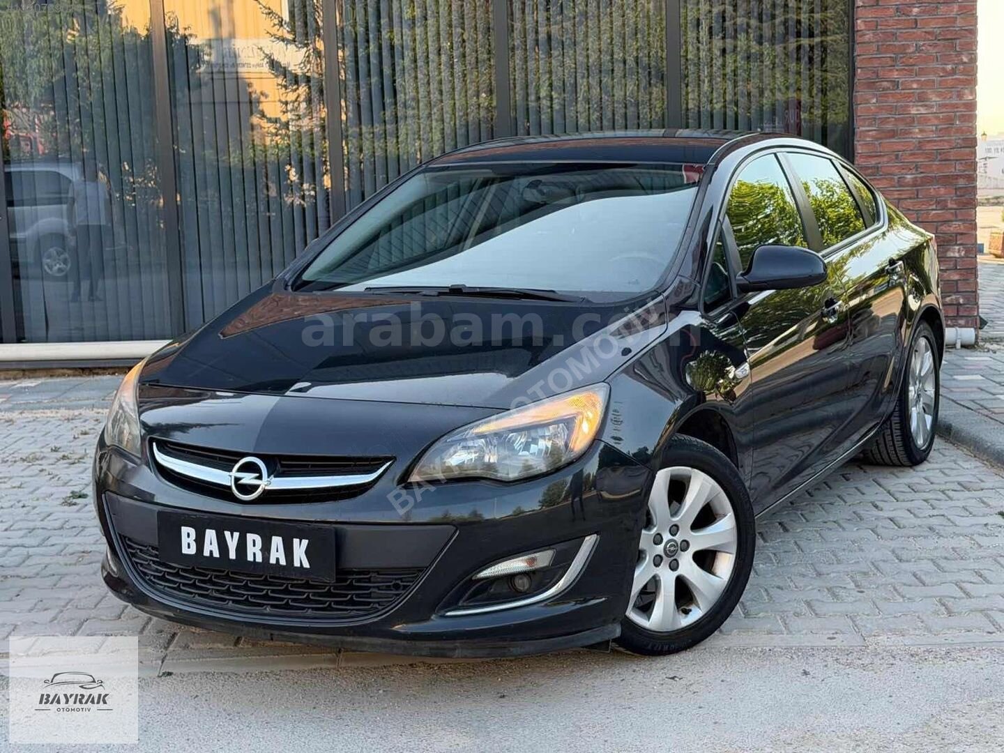 Galeriden Opel Astra 1.6 Business 2013 Model Eskişehir 130.000 km Siyah 1