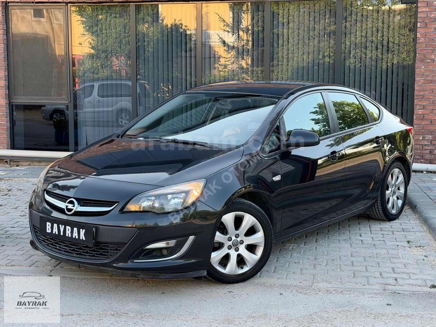 Galeriden Opel Astra 1.6 Business 2013 Model Eskişehir 130.000 km Siyah 6