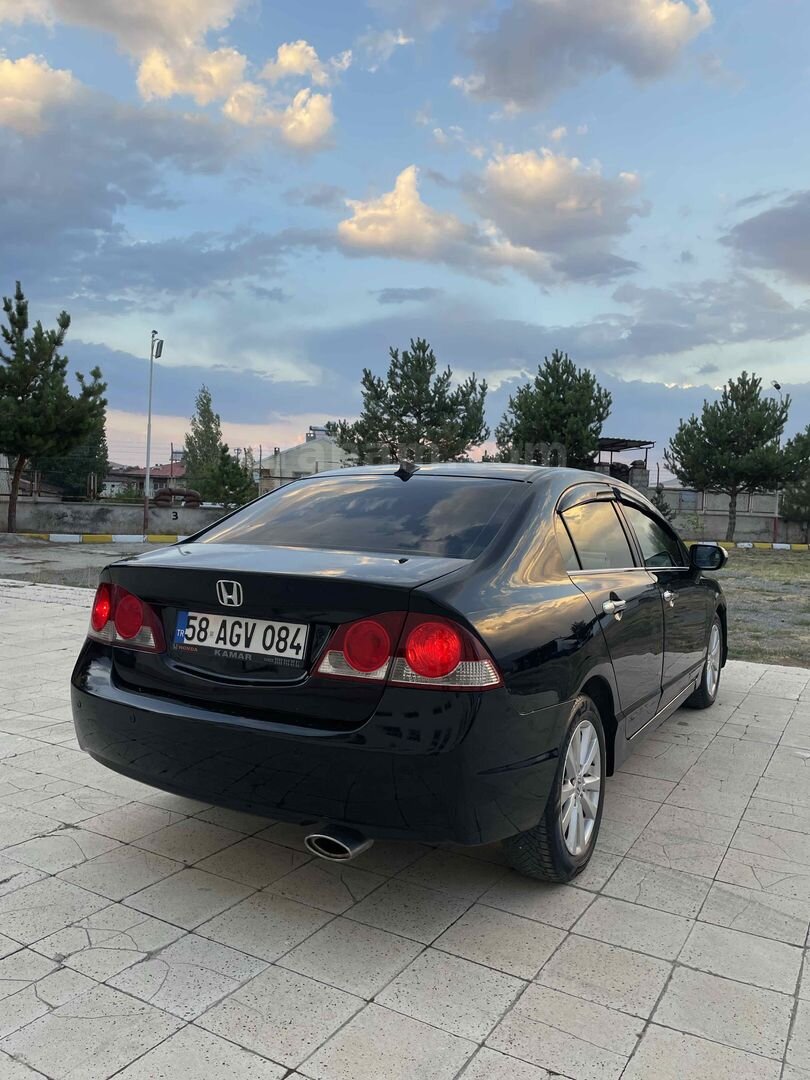 Sahibinden Honda Civic 1.6i VTEC Dream 2009 Model Sivas 282.000 km Siyah 4