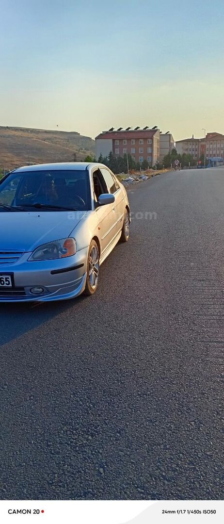Sahibinden Honda Civic 1.6i VTEC ES 2002 Model Gaziantep 480.000 km Gri 2