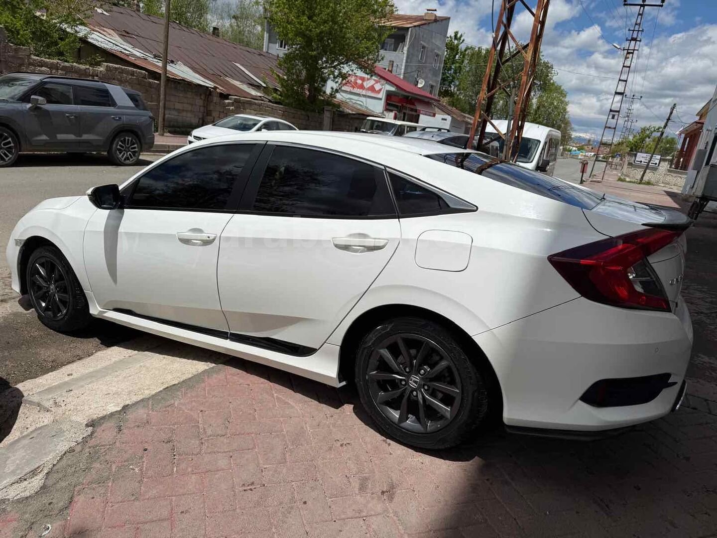 Sahibinden Honda Civic 1.6i VTEC Eco Elegance 2021 Model Adana 91.000 km Beyaz 3