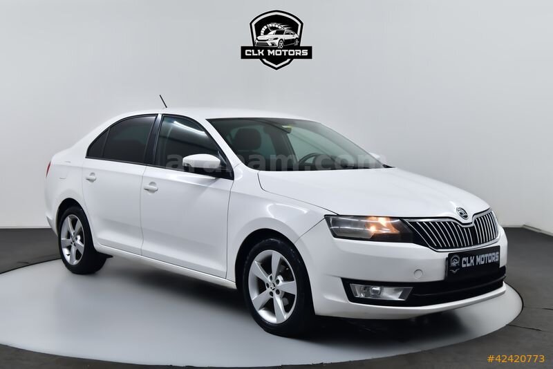 Galeriden Skoda Rapid 1.4 TDI Style 2015 Model İstanbul 165.000 km Beyaz