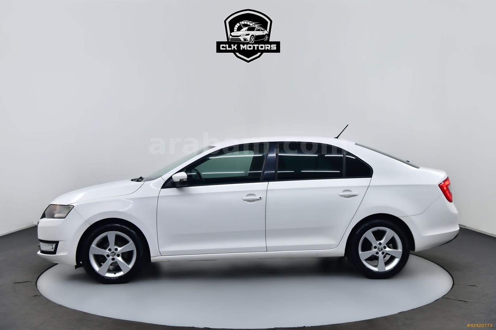 Galeriden Skoda Rapid 1.4 TDI Style 2015 Model İstanbul 165.000 km Beyaz 6