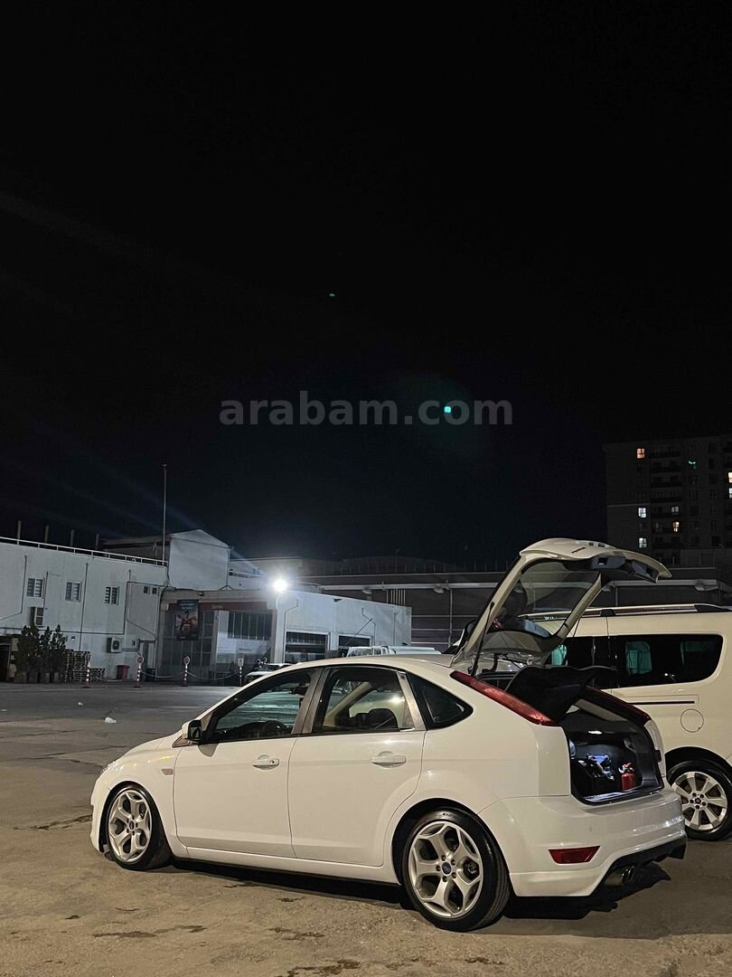 Sahibinden Ford Focus 1.6 Comfort 2011 Model Ankara 208.000 km Beyaz 3