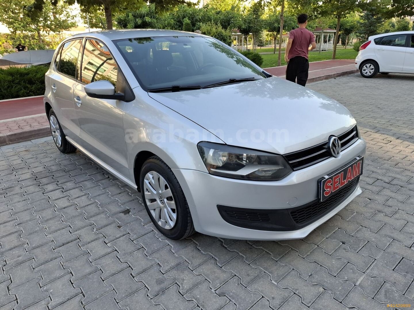 Galeriden Volkswagen Polo 1.4 Comfortline 2012 Model Konya 200.000 km Gri 3