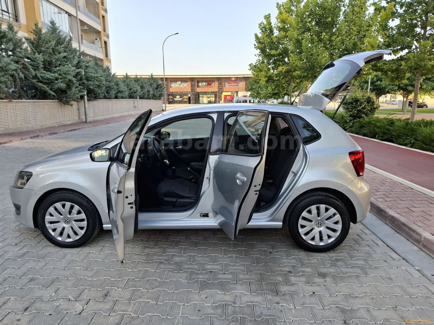 Galeriden Volkswagen Polo 1.4 Comfortline 2012 Model Konya 200.000 km Gri 7