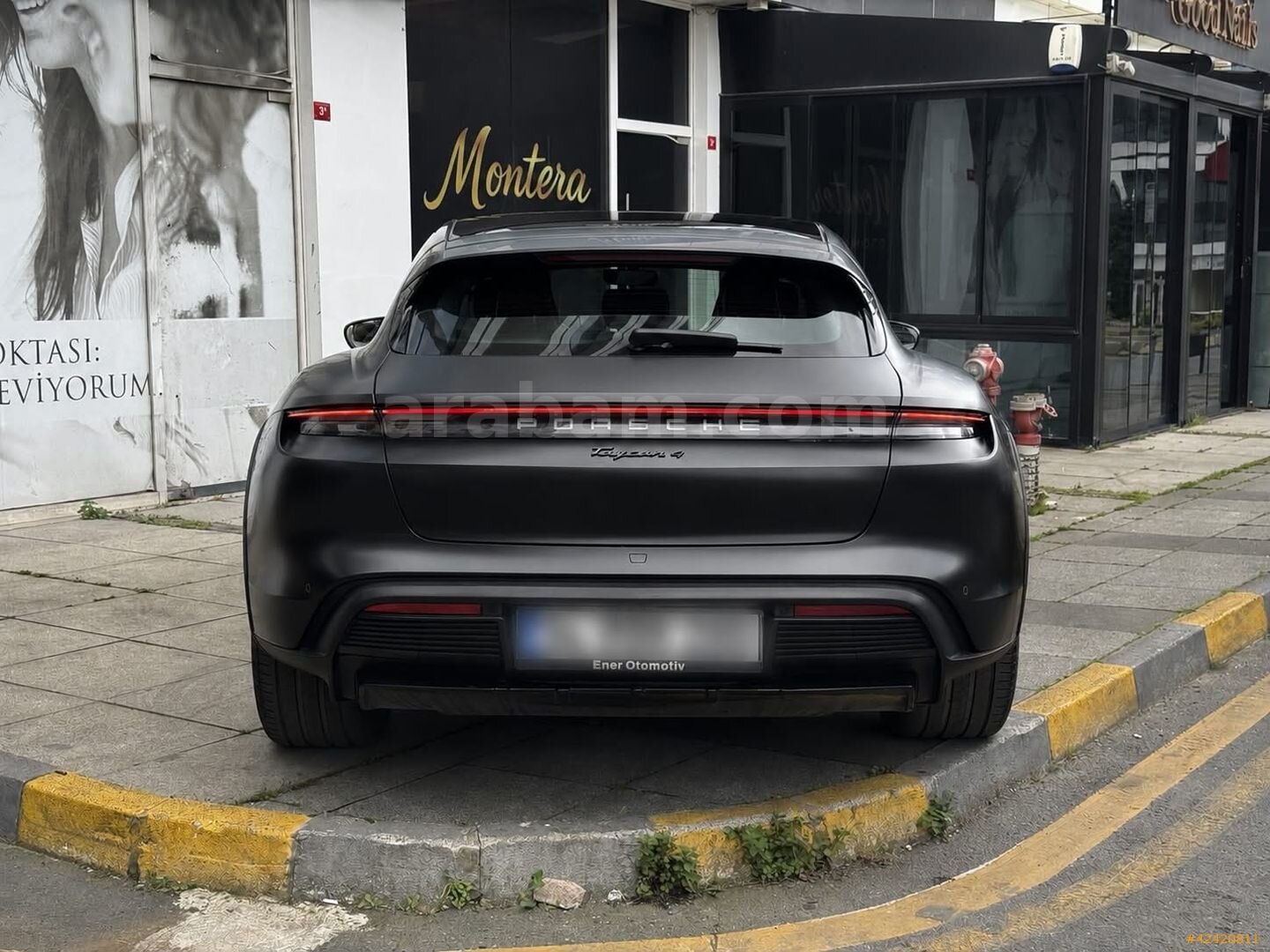 Galeriden Porsche Taycan Elektrik 4 Cross Turismo 2023 Model İstanbul 47.000 km Siyah 6