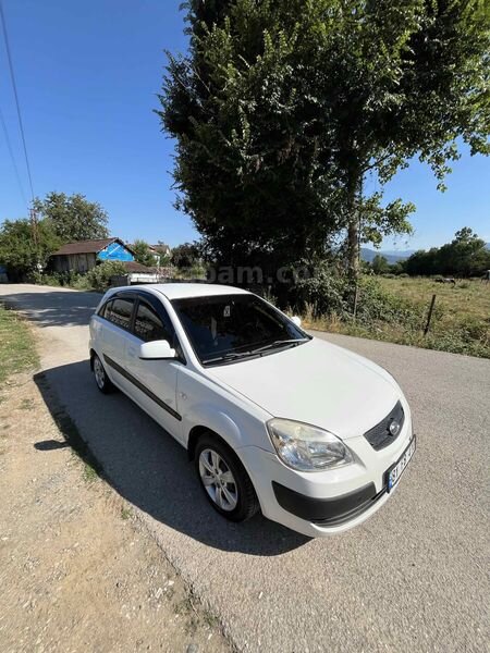 Sahibinden Kia Rio 1.5 CRDi EX Comfort 2008 Model Düzce 305.000 km Beyaz