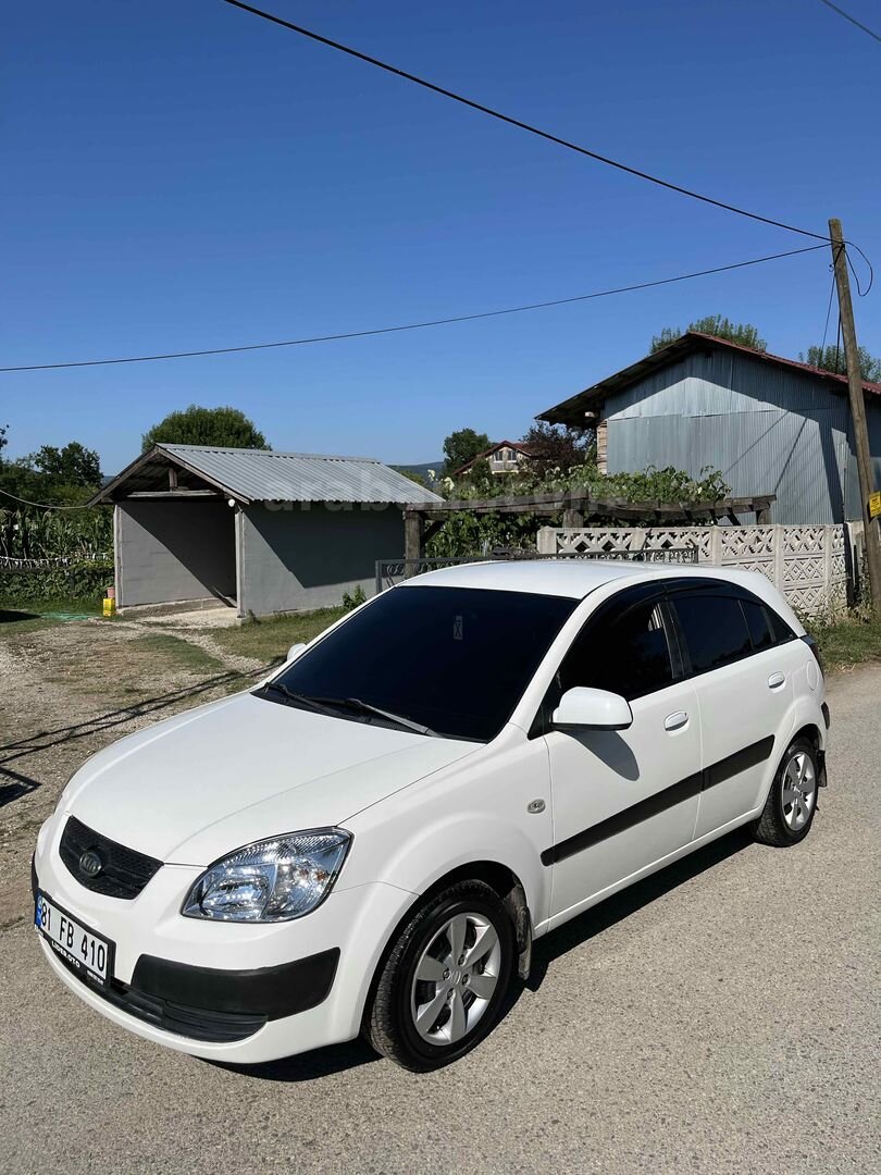 Sahibinden Kia Rio 1.5 CRDi EX Comfort 2008 Model Düzce 305.000 km Beyaz 2