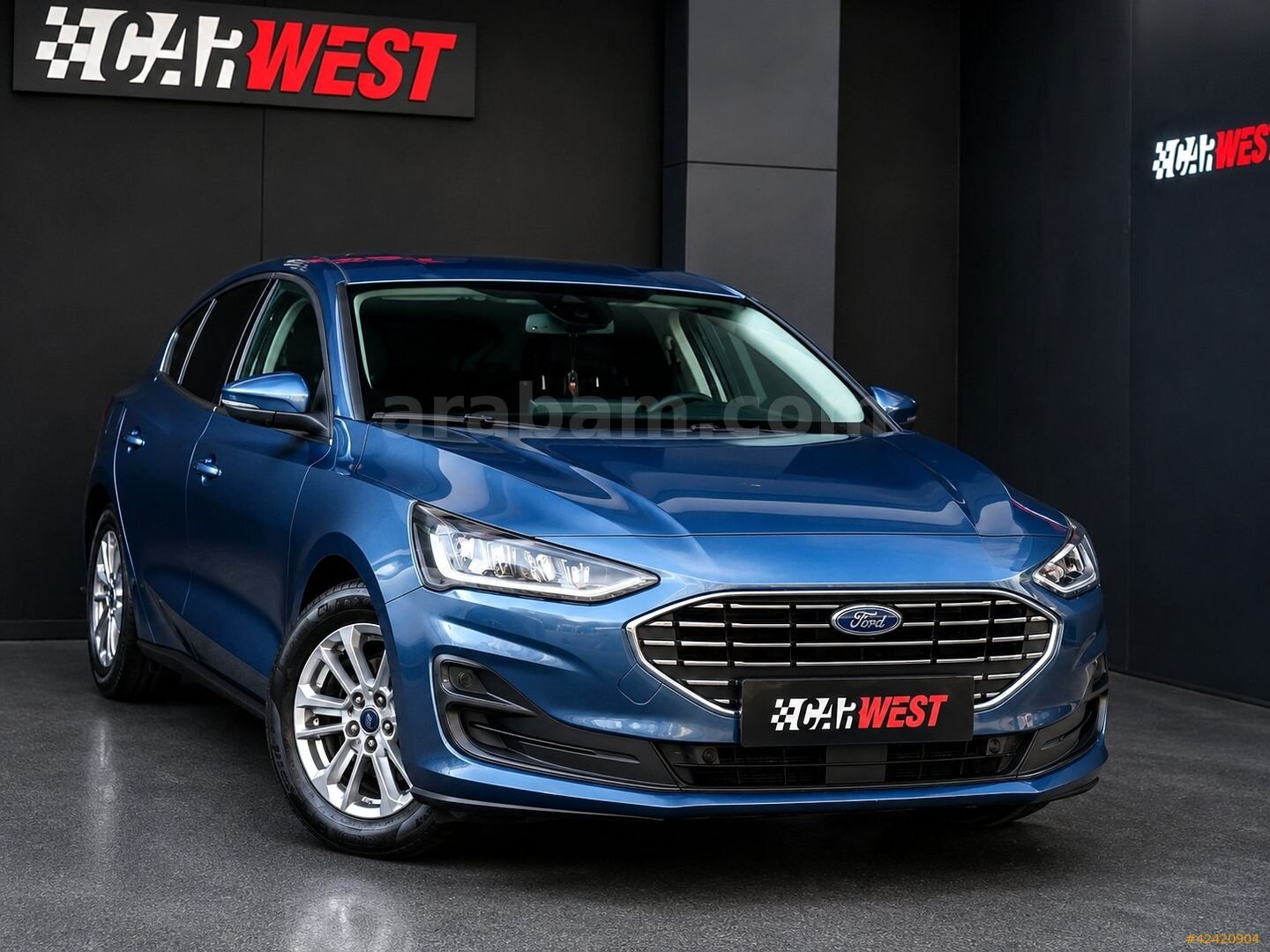 Galeriden Ford Focus 1.5 EcoBlue Titanium Stil 2025 Model İstanbul 50.000 km Mavi 2