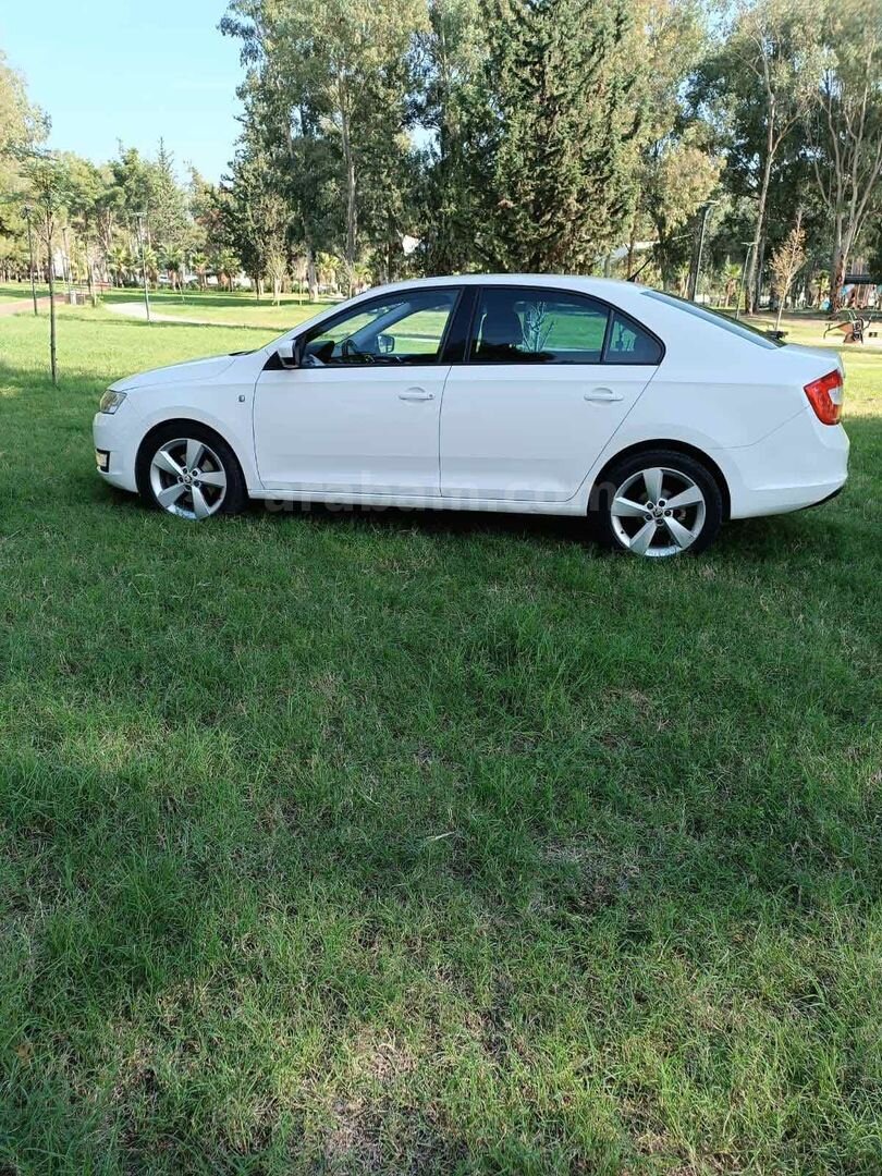 Sahibinden Skoda Rapid 1.6 CR TDI Elegance 2014 Model Hatay 222.000 km Beyaz 7