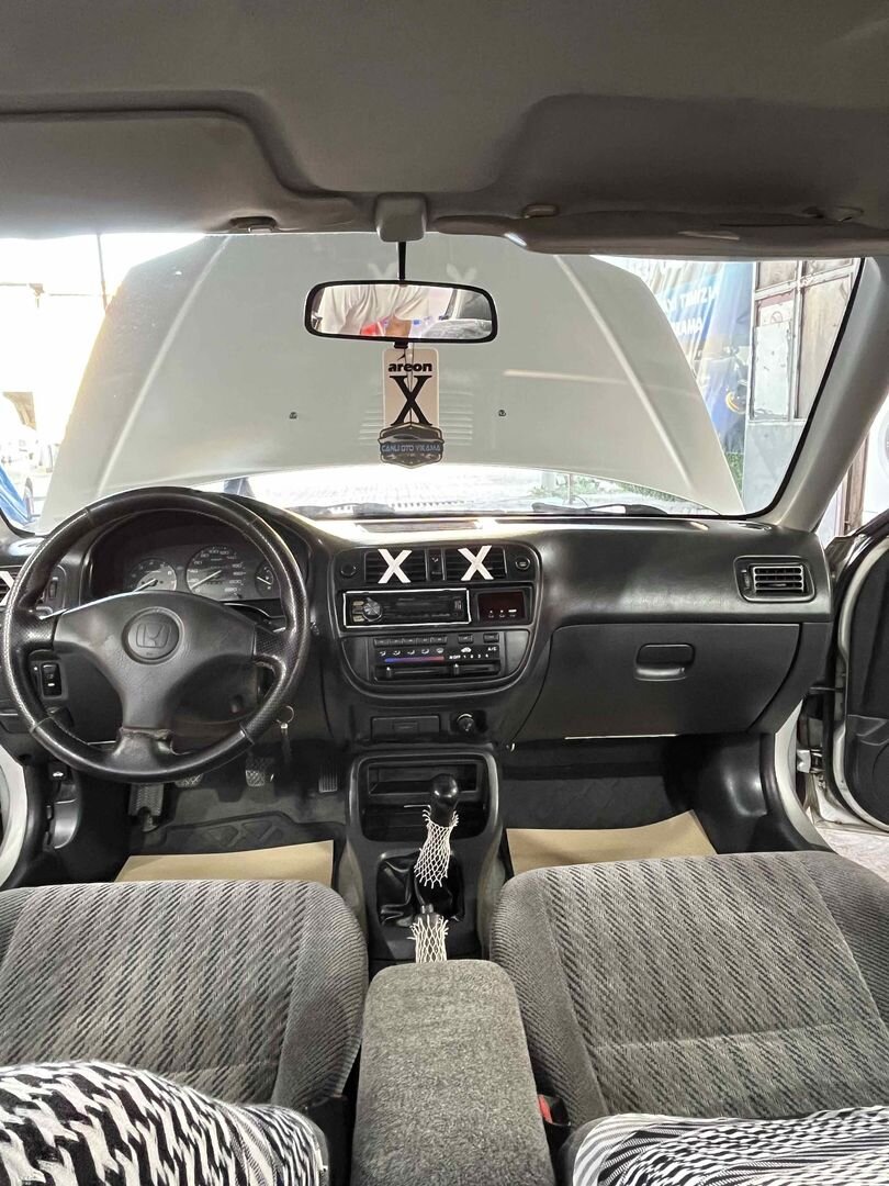 Sahibinden Honda Civic 1.4 i S 1999 Model İzmir 360.000 km Gri 6