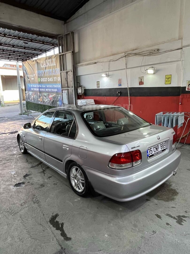 Sahibinden Honda Civic 1.4 i S 1999 Model İzmir 360.000 km Gri 4