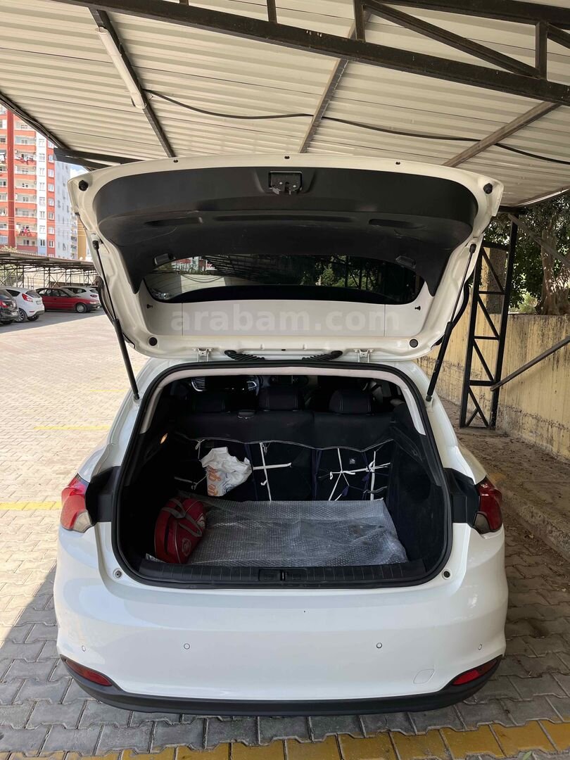 Sahibinden Fiat Egea 1.6 Multijet Urban Plus 2016 Model Mersin 100.500 km Beyaz 4