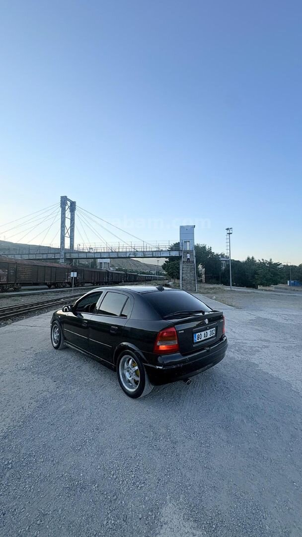 Sahibinden Opel Astra 1.6 CD 2000 Model Bitlis 305.000 km Siyah 3