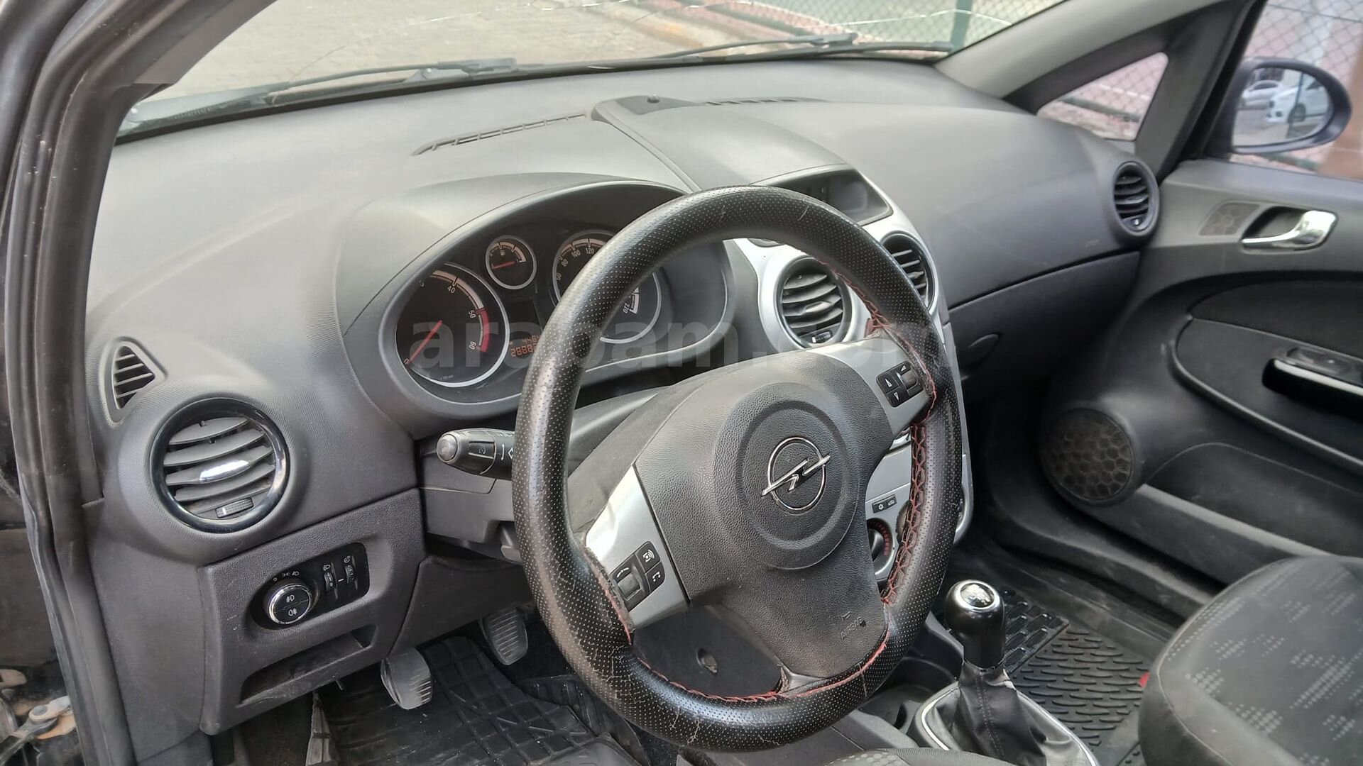 Sahibinden Opel Corsa 1.3 CDTI Enjoy 2011 Model Diyarbakır 284.000 km Siyah 5