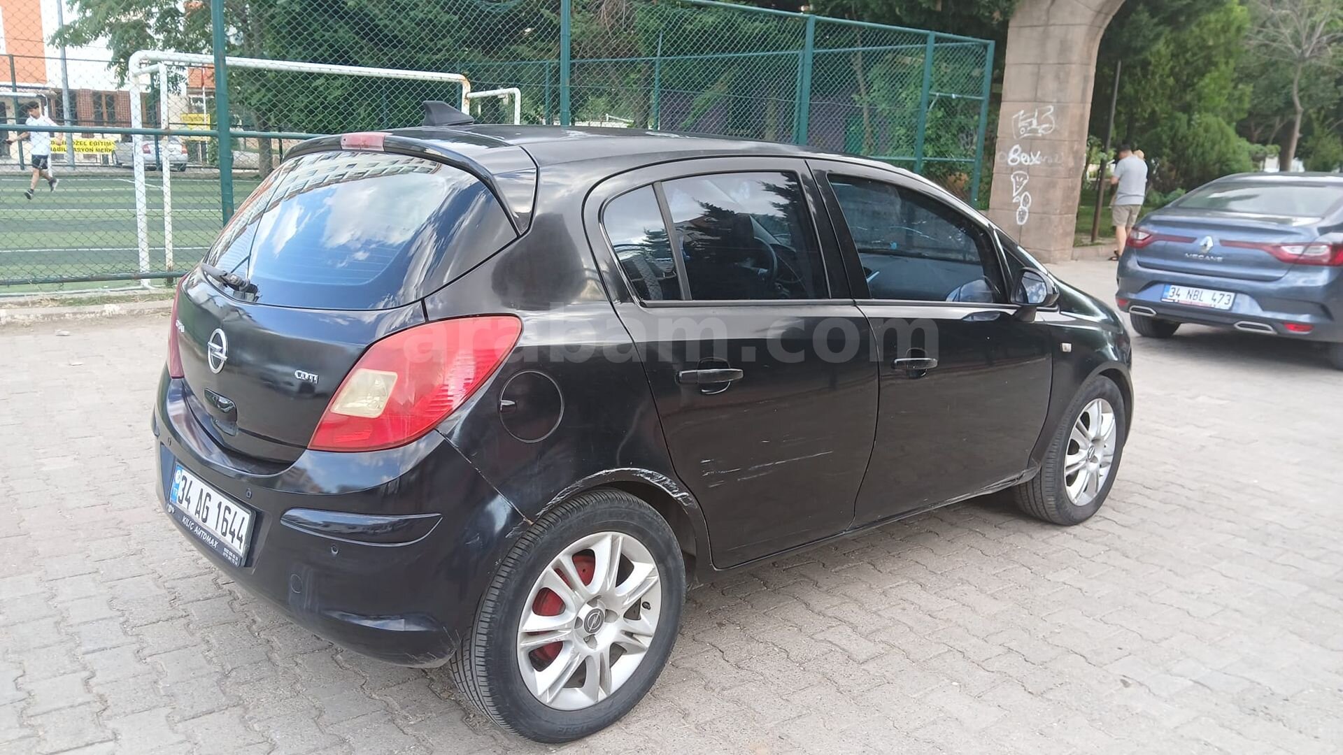 Sahibinden Opel Corsa 1.3 CDTI Enjoy 2011 Model Diyarbakır 284.000 km Siyah 6