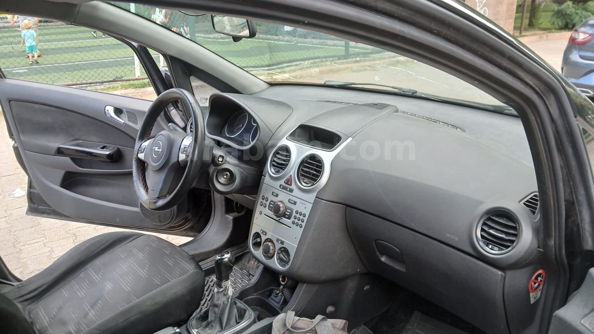 Sahibinden Opel Corsa 1.3 CDTI Enjoy 2011 Model Diyarbakır 284.000 km Siyah 4