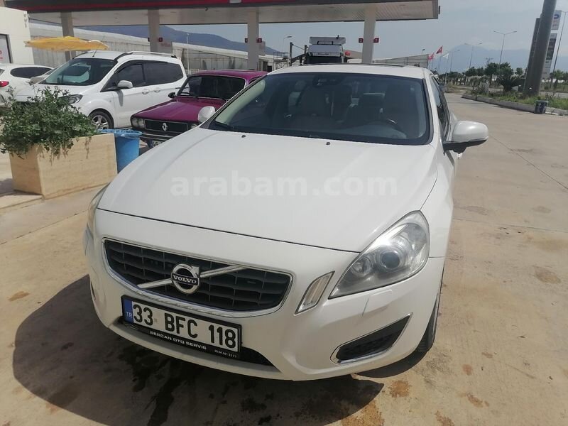 Sahibinden Volvo S60 1.6 T4 Premium 2012 Model Mersin 168.000 km Beyaz
