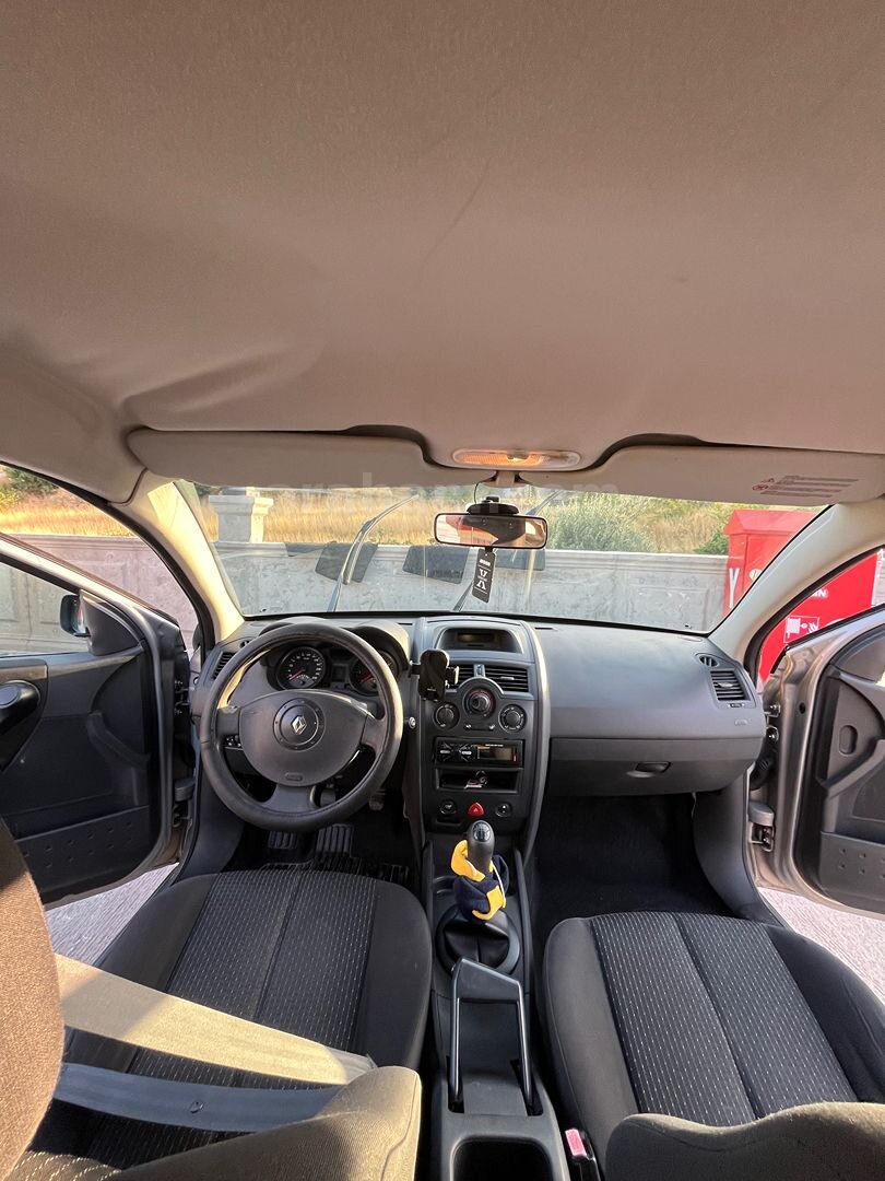 Sahibinden Renault Megane 1.4 Authentique 2005 Model Balıkesir 198.000 km Gri (Gümüş) 3