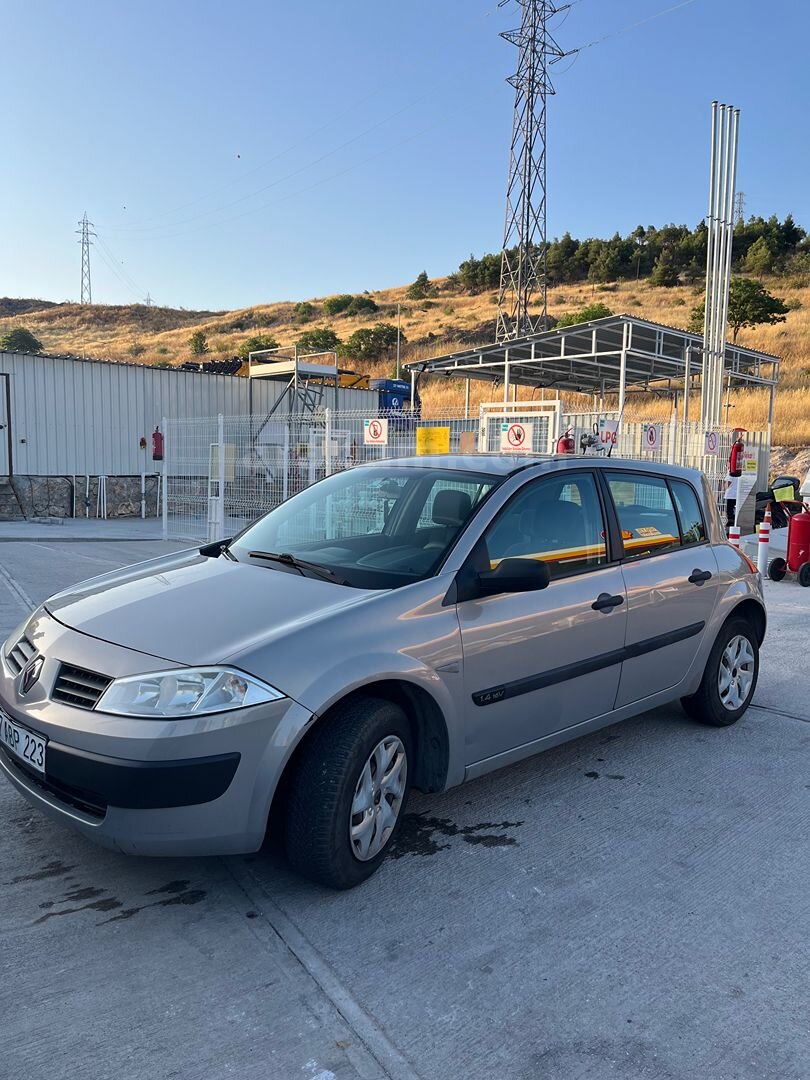 Sahibinden Renault Megane 1.4 Authentique 2005 Model Balıkesir 198.000 km Gri (Gümüş) 6